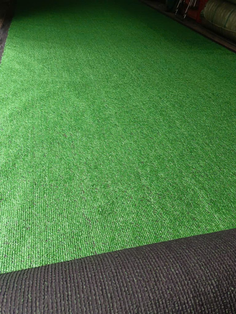 thảm cỏ giả lót sàn