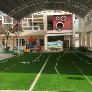 sân chơi trường học